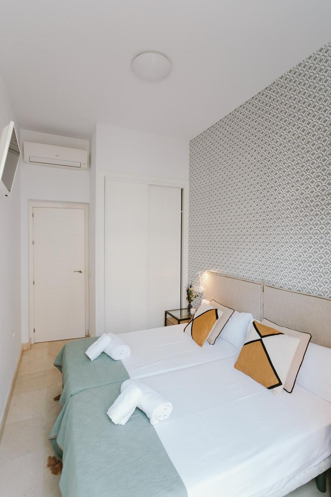 Apto. Con Terraza Privada Centro Sevilla Bagian luar foto