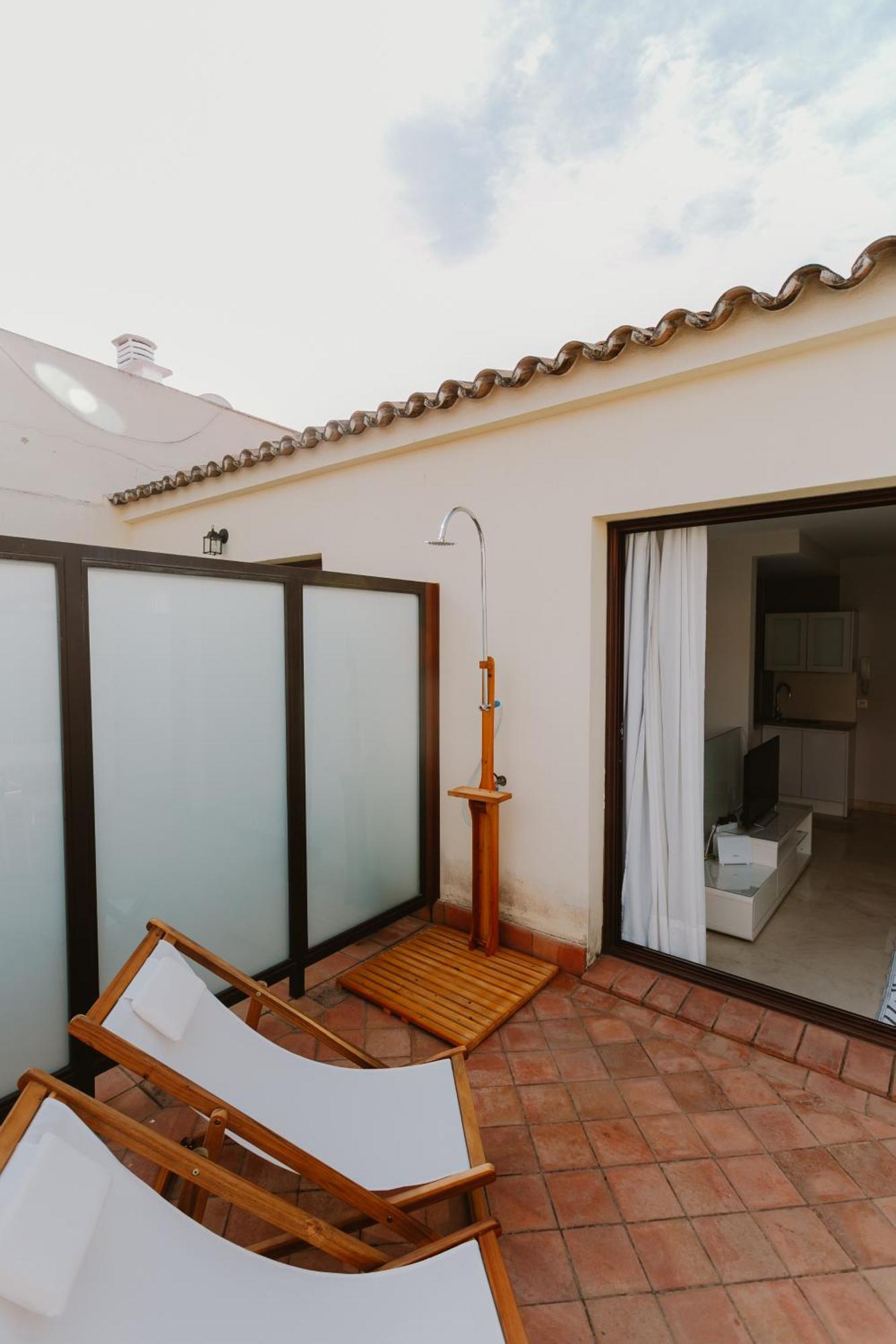 Apto. Con Terraza Privada Centro Sevilla Bagian luar foto